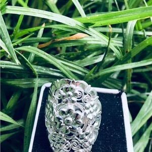 Intricate Silver Floral Women's Ring